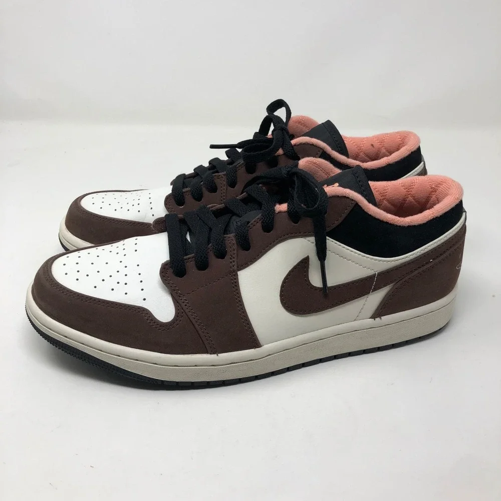 Nike Air Jordan 1 Low Mocha Brown Sneakers Mens‎ 9.5 Streetwear Comfort Lace Up